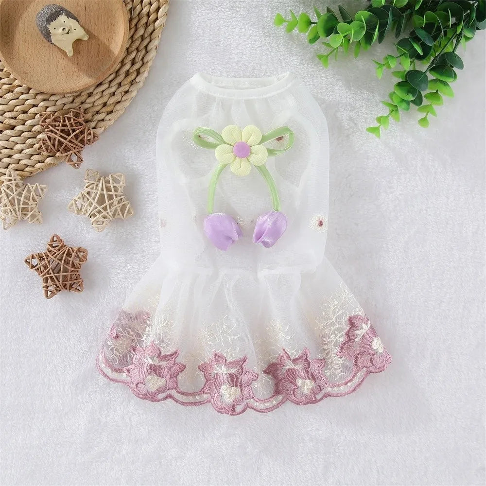 Pet Apparel Thin Mesh 3D Flower Pet Dress Lightweight Comfortable Dog Princess Dress Breathable Cat Strap Puff Skirt Cats Dogs
