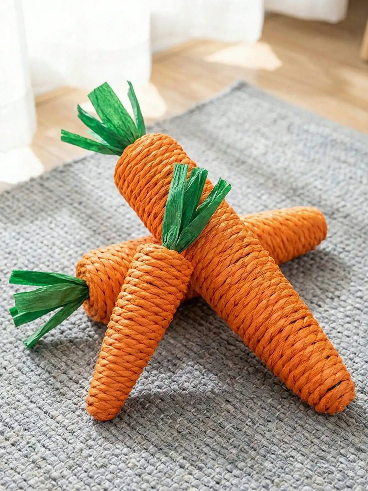1pc Carrot Shaped Interactive Cat Toy, Made Of Sisal Rope, Helps Cats Scratch, Bite And Grind Teeth. Filled With Sand To Make Sounds, Attracting Cats. Available In Large And Small Sizes, Suitable For Cats Of All Sizes. Indoor