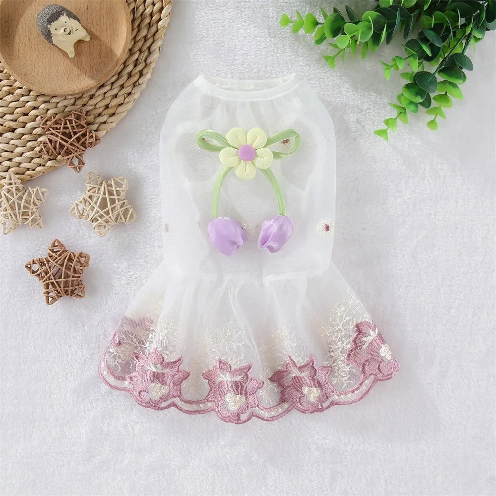 Pet Apparel Thin Mesh 3D Flower Pet Dress Lightweight Comfortable Dog Princess Dress Breathable Cat Strap Puff Skirt Cats Dogs